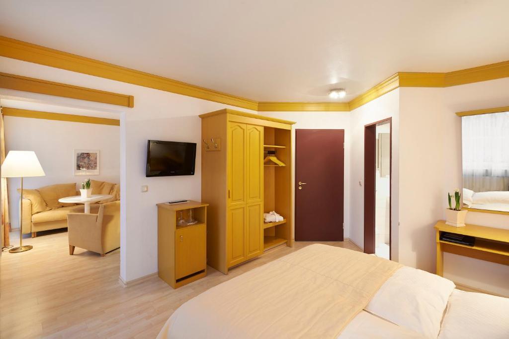 Hotel Kastanienhof Bad Münder am Deister Kamer foto